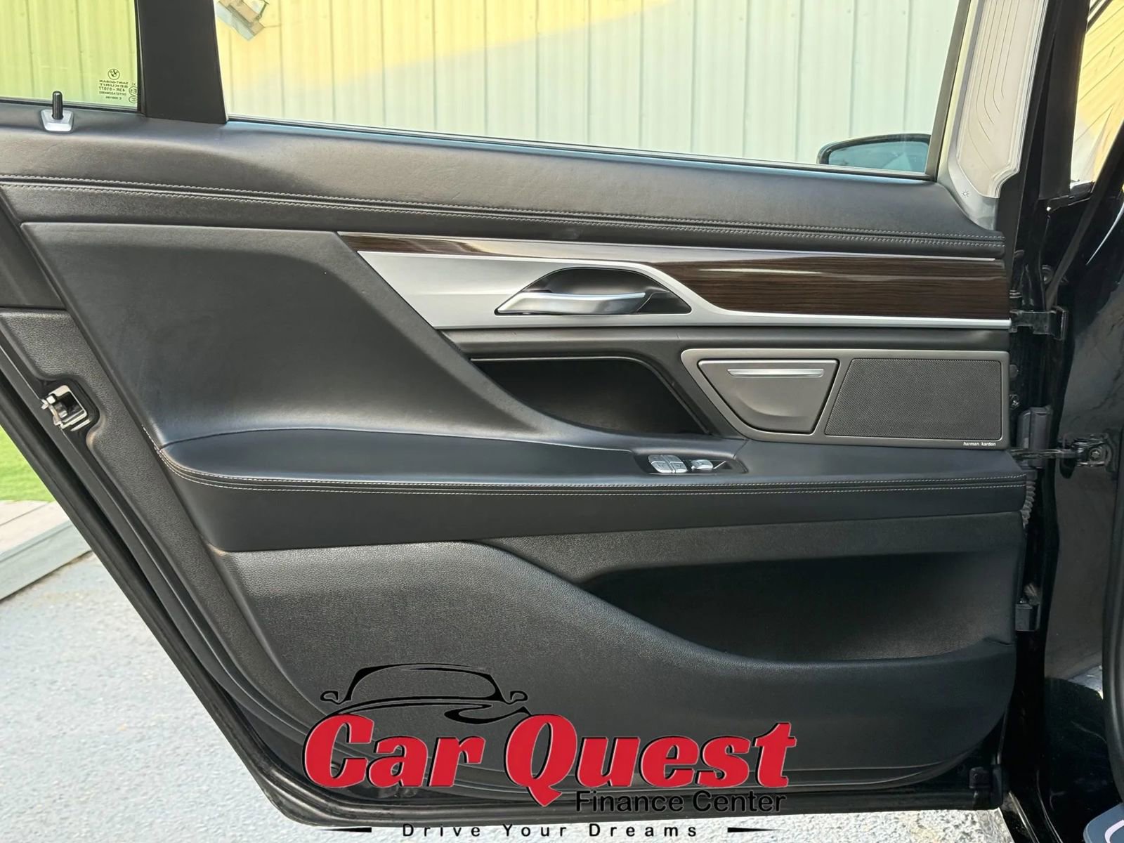 Used 2018 BMW 750i xDrive image 13