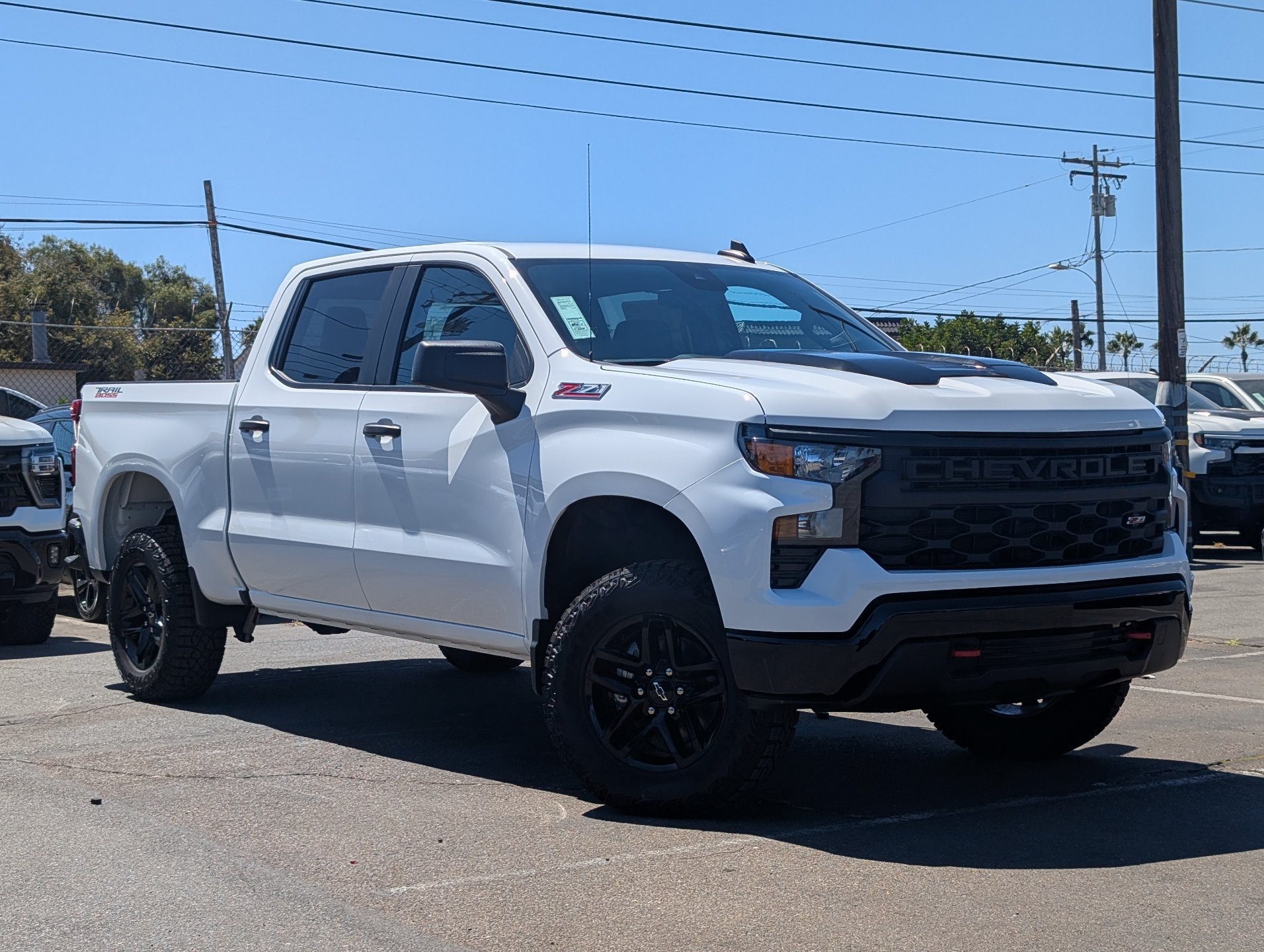 New 2026 Chevrolet Silverado 1500 Custom Trail Boss AWD/4WD image 2