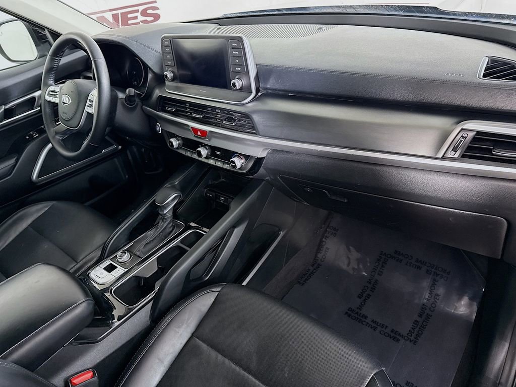 Used 2021 Kia Telluride LX image 32