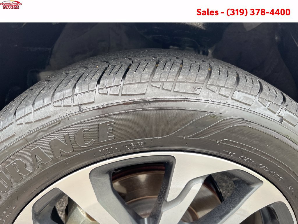 Certified 2024 Toyota Corolla Cross XLE w/ Convenience Package AWD/4WD image 13