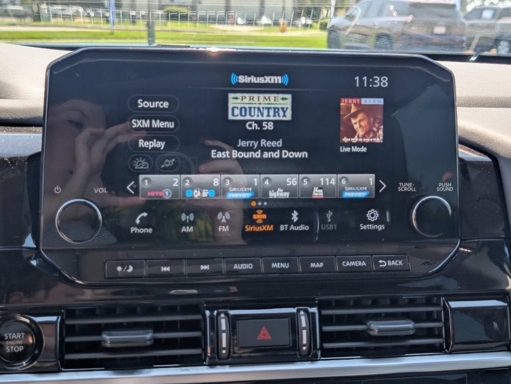 Used 2025 Nissan Pathfinder Platinum FWD image 20