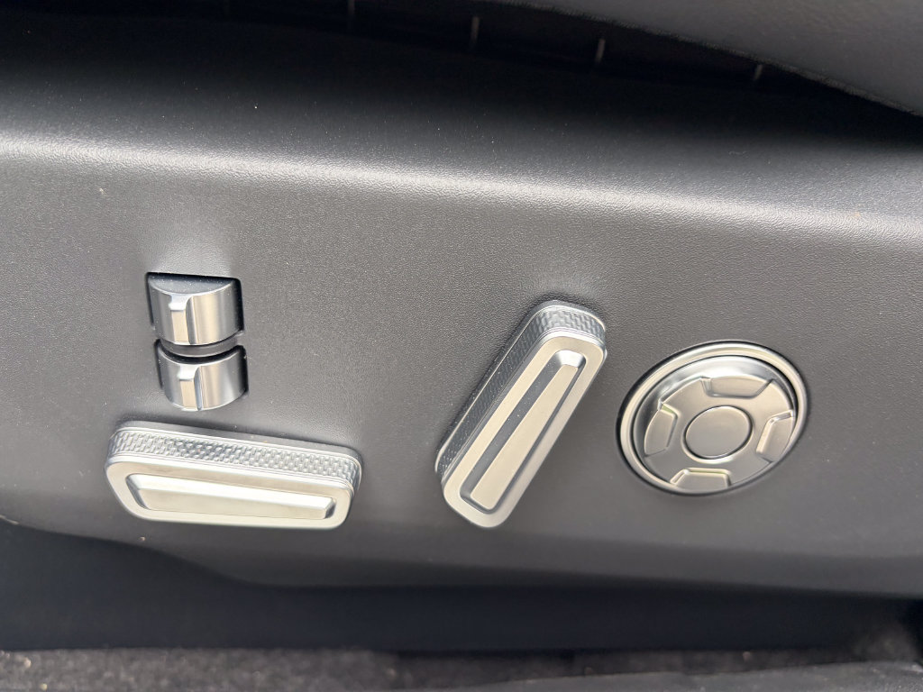 New 2026 Lincoln Nautilus Reserve AWD/4WD image 14