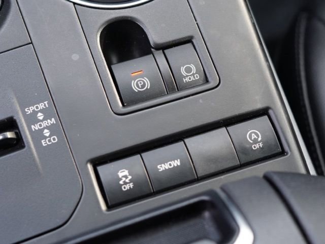 Certified 2021 Toyota Highlander XSE image 34