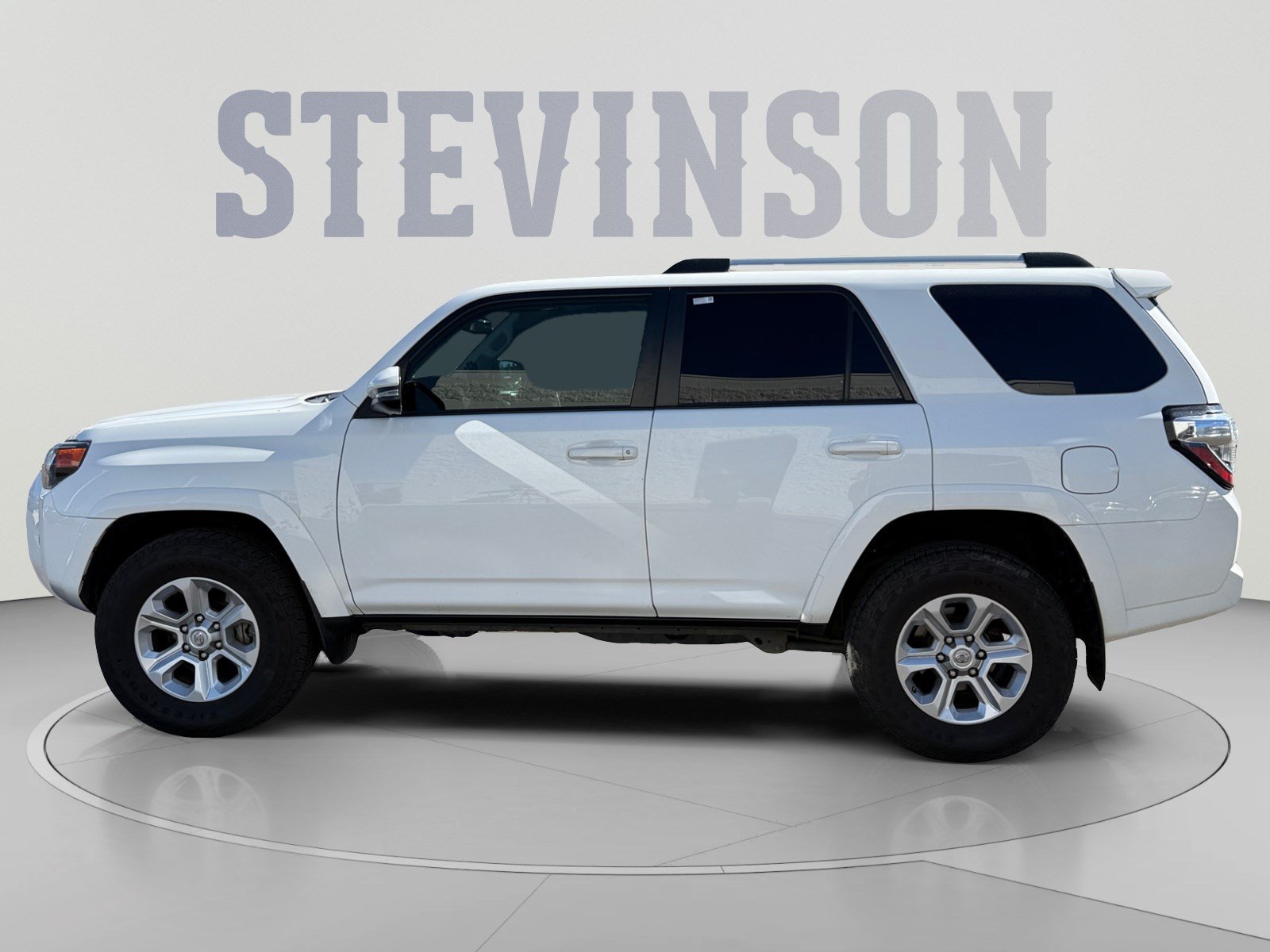 Used 2021 Toyota 4Runner SR5 Premium w/ Moonroof Package AWD/4WD image 2