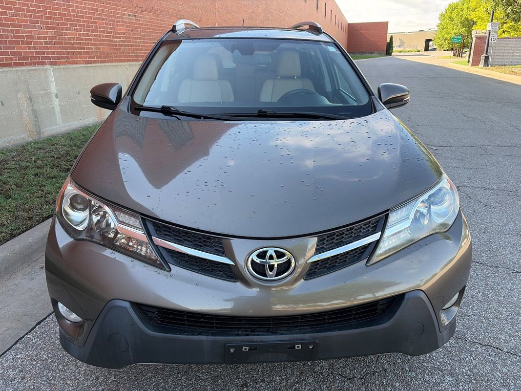 Used 2014 Toyota RAV4 Limited w/ Technology Package AWD/4WD image 5