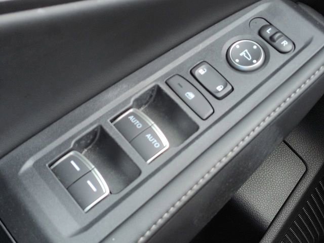 Used 2025 Honda Accord Sport image 30