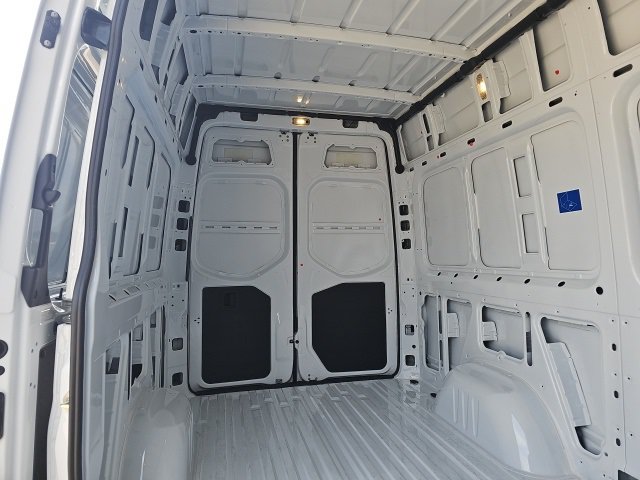 New 2026 Mercedes-Benz Sprinter 2500 image 14