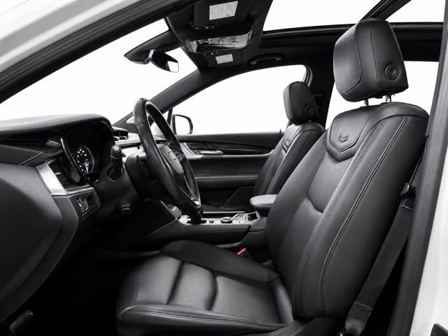 Used 2023 Cadillac XT6 Premium Luxury AWD/4WD image 14