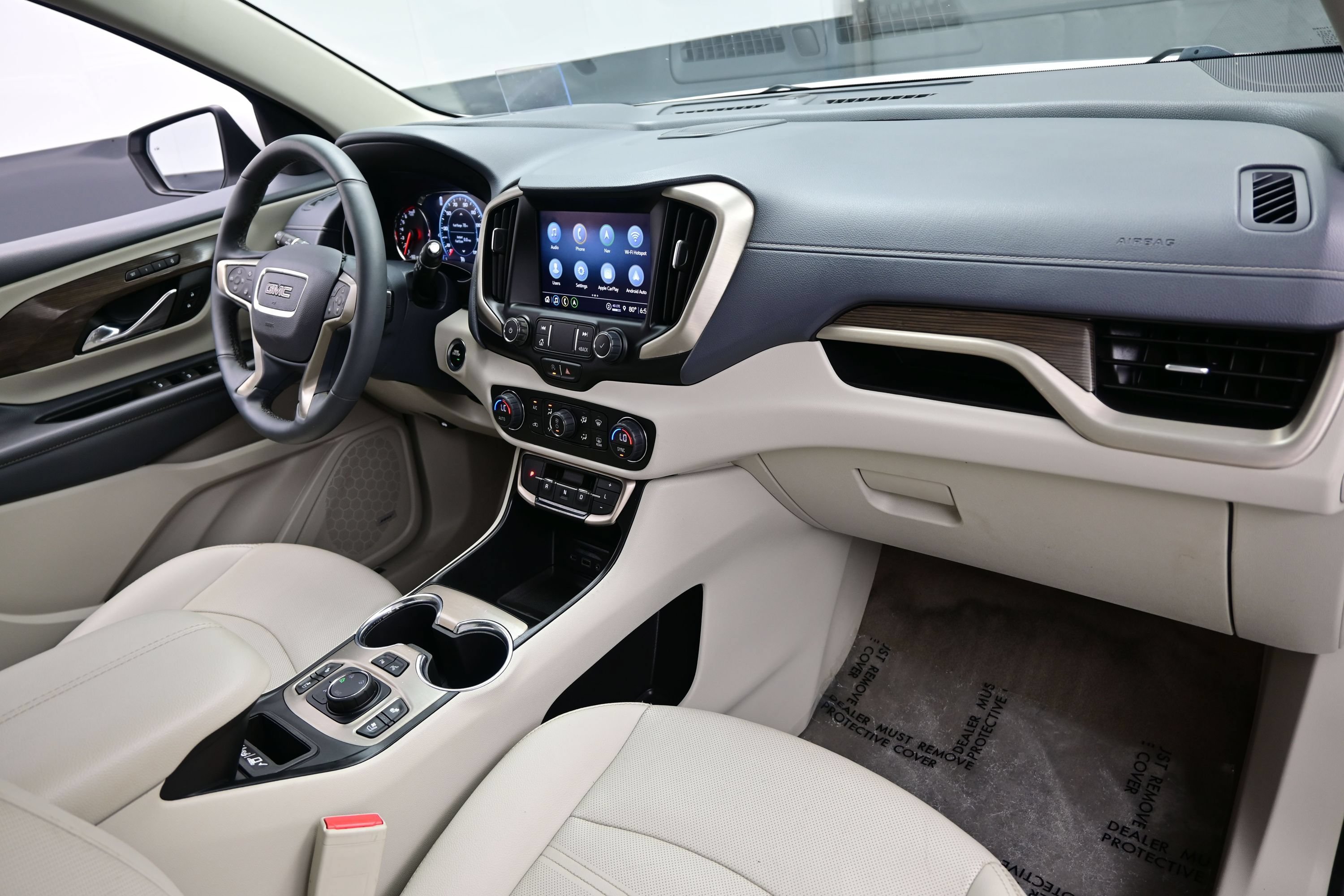 Used 2023 GMC Terrain Denali w/ Denali Premium Package AWD/4WD image 16