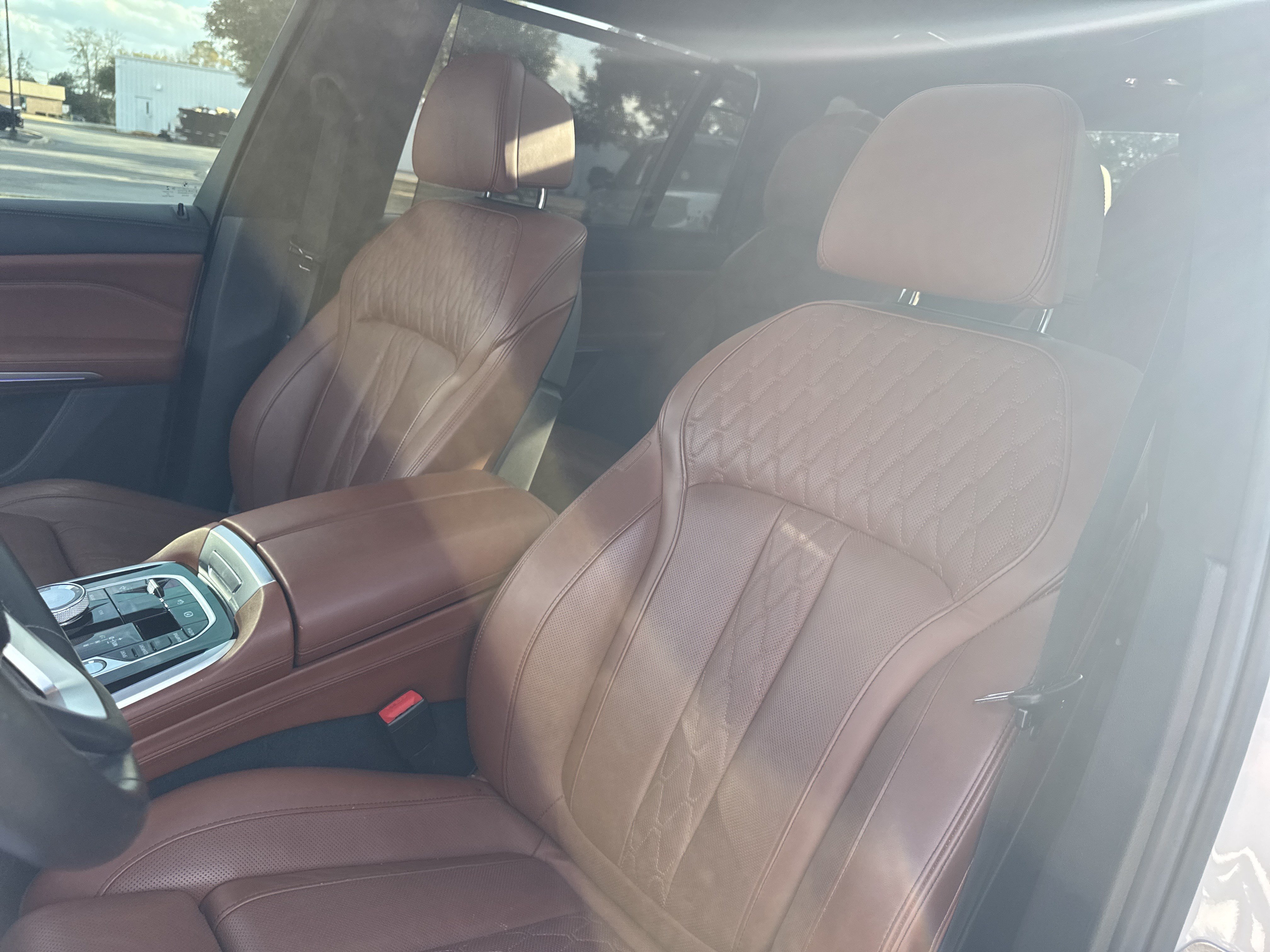 Used 2022 BMW ALPINA XB7 AWD/4WD image 14