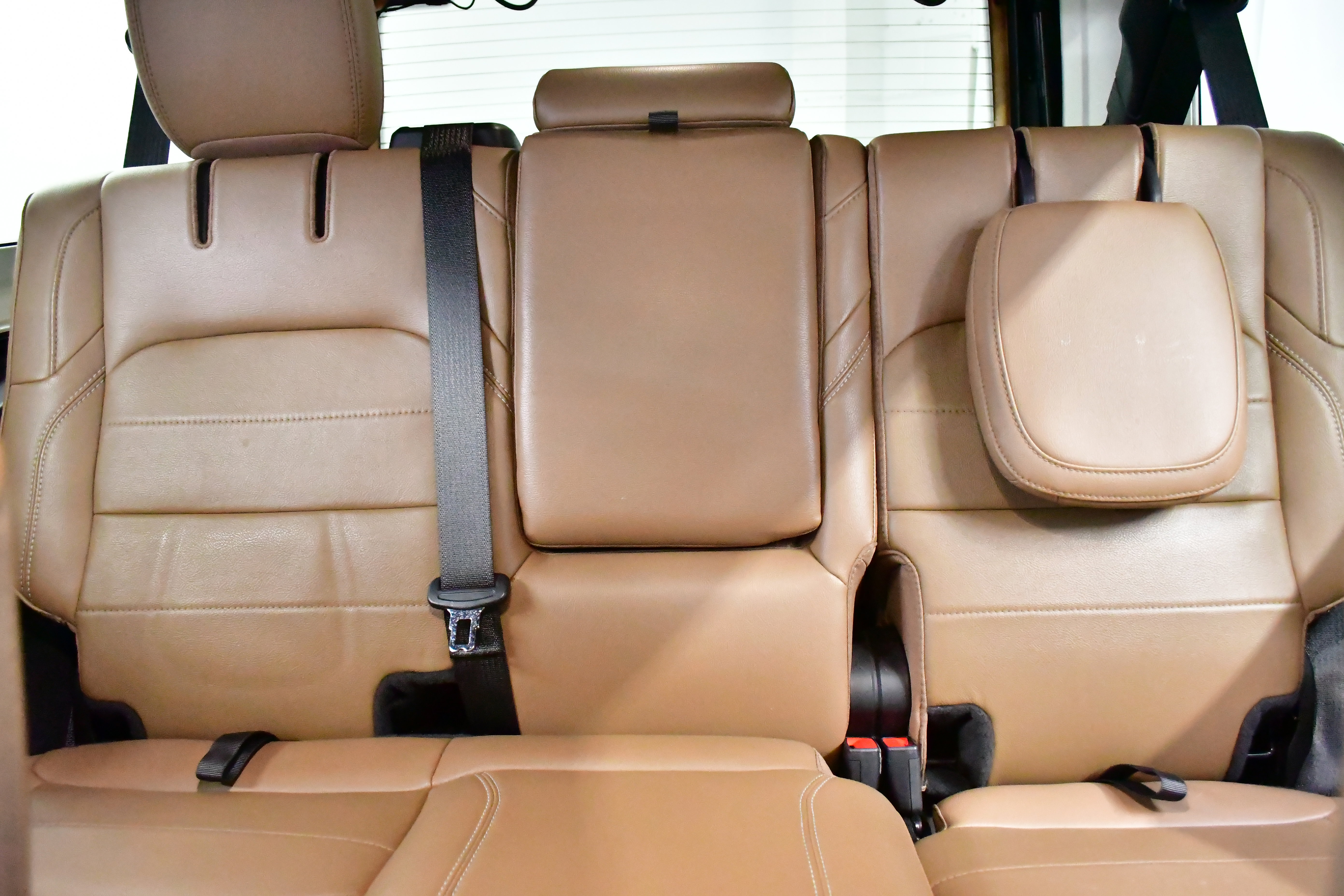 Used 2022 Jeep Wrangler Unlimited Sahara w/ Cold Weather Group image 20