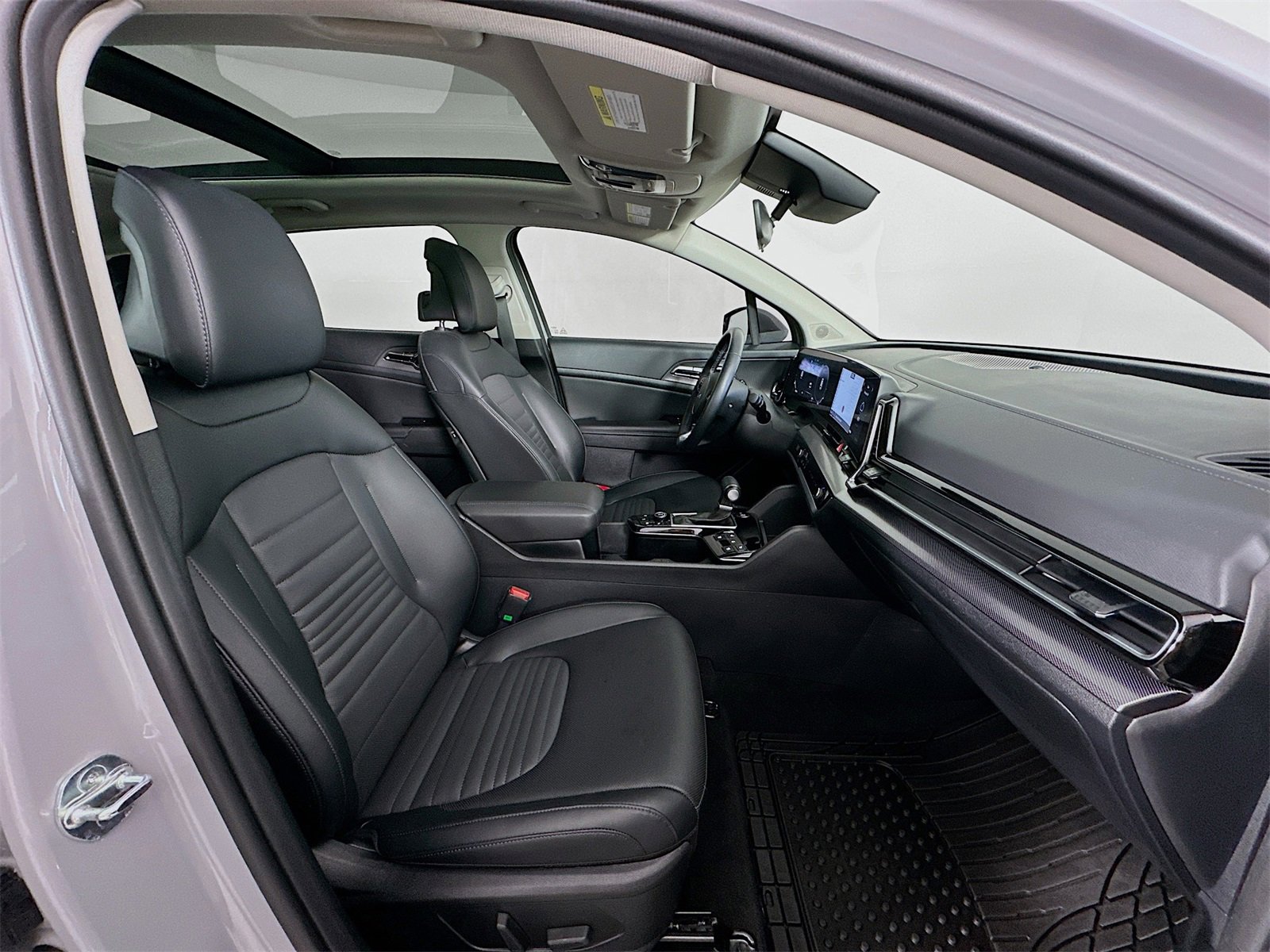 Used 2024 Kia Sportage SX image 30