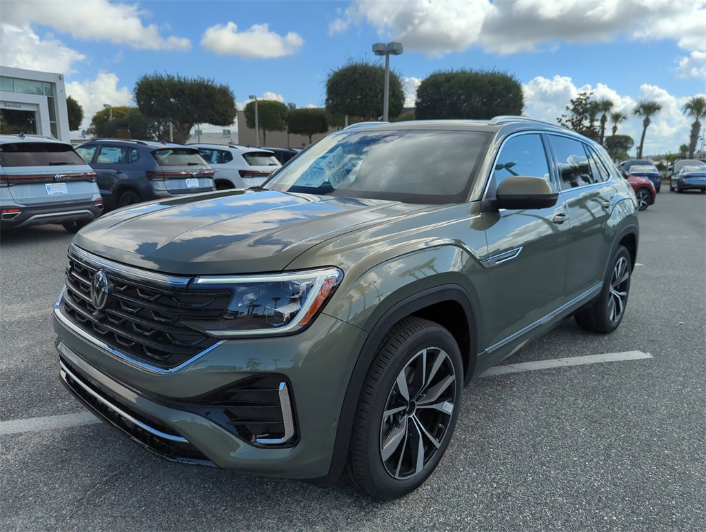 New 2026 Volkswagen Atlas Cross Sport SEL Premium R-Line image 10