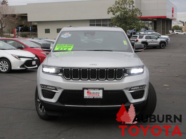 Used 2024 Jeep Grand Cherokee Limited image 27