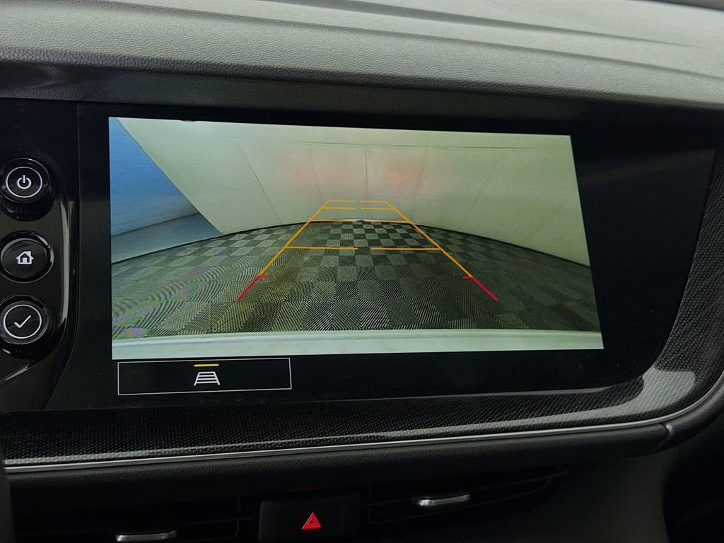 Used 2023 Buick Envision Essence w/ Sport Touring Package image 19