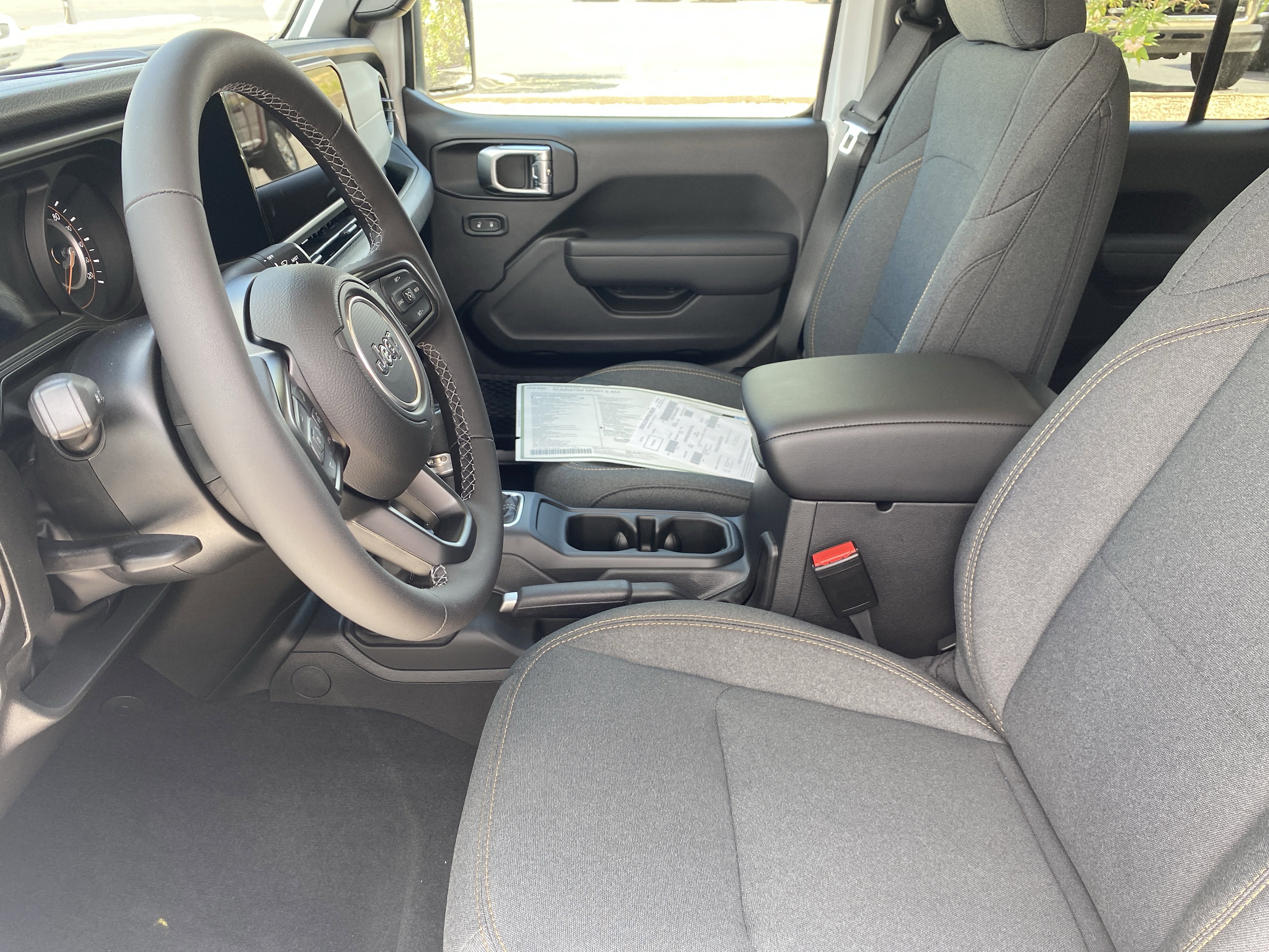 New 2025 Jeep Gladiator Sport image 9