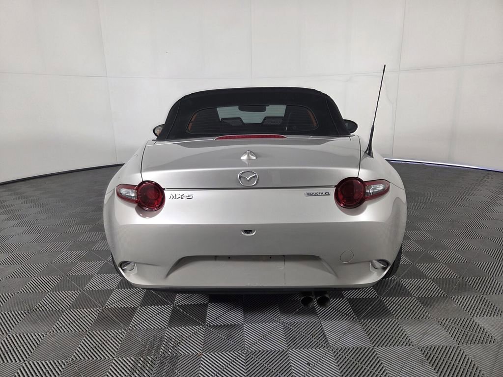 Used 2022 MAZDA MX-5 Miata Grand Touring RWD image 7