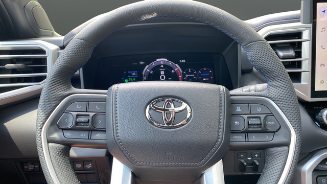 Used 2025 Toyota Sequoia Platinum w/ TRD Off-Road Package AWD/4WD image 16