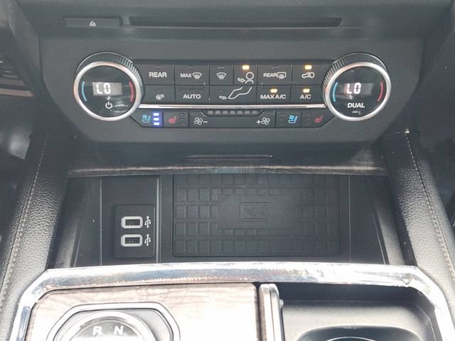 Used 2018 Ford Expedition Limited w/ Equipment Group 301A AWD/4WD image 21