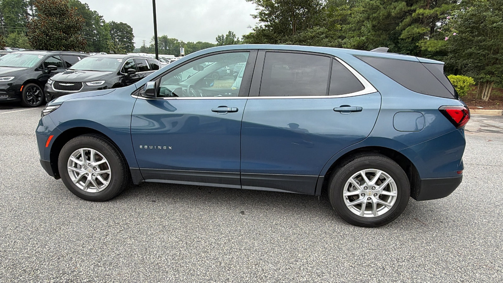 Used 2024 Chevrolet Equinox LT AWD/4WD image 11