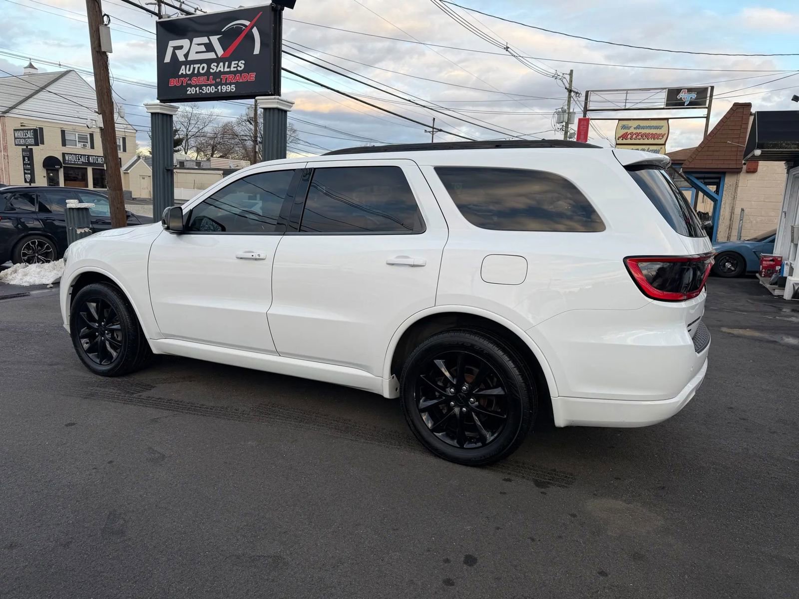 Used 2017 Dodge Durango GT w/ Premium Group AWD/4WD image 4