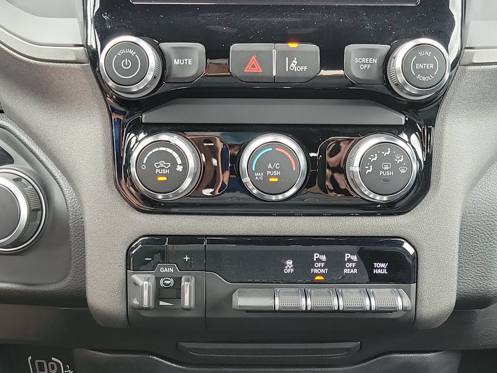 Used 2025 RAM 1500 Tradesman AWD/4WD image 34