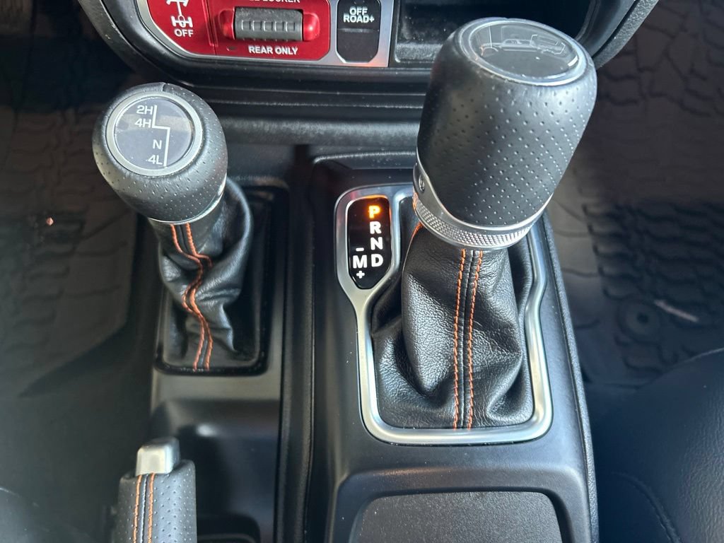 Used 2023 Jeep Gladiator Mojave w/ Cold Weather Group AWD/4WD image 17
