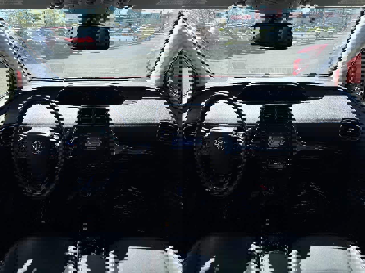 Used 2019 Toyota Prius XLE w/ Advanced Technology Package image 15