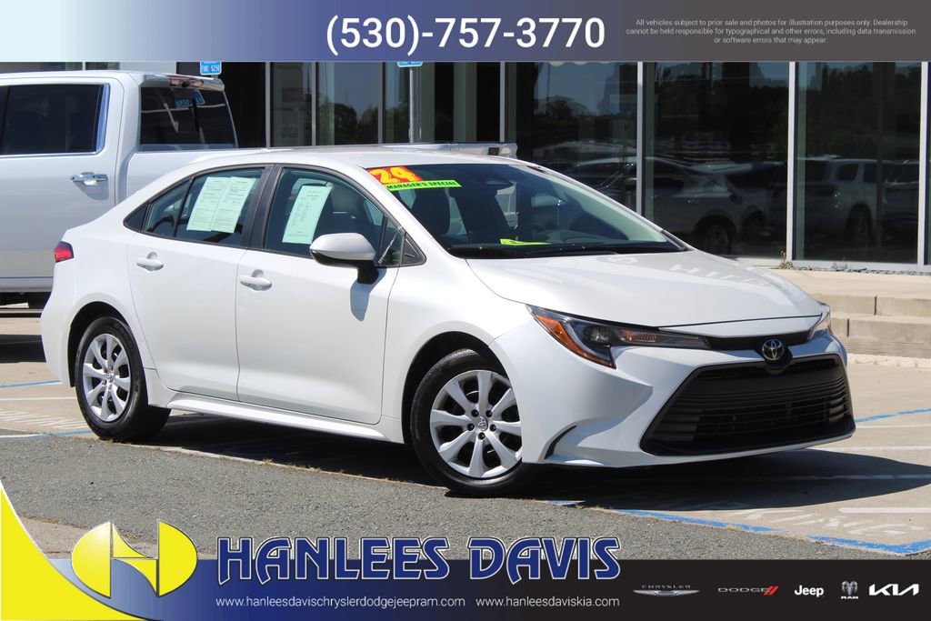 Used 2024 Toyota Corolla LE image 1