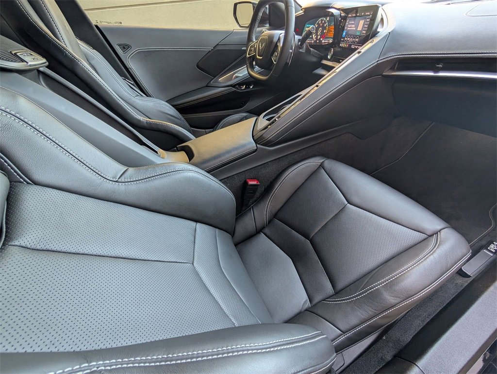 Used 2023 Chevrolet Corvette Stingray Coupe w/ Z51 Performance Package image 15