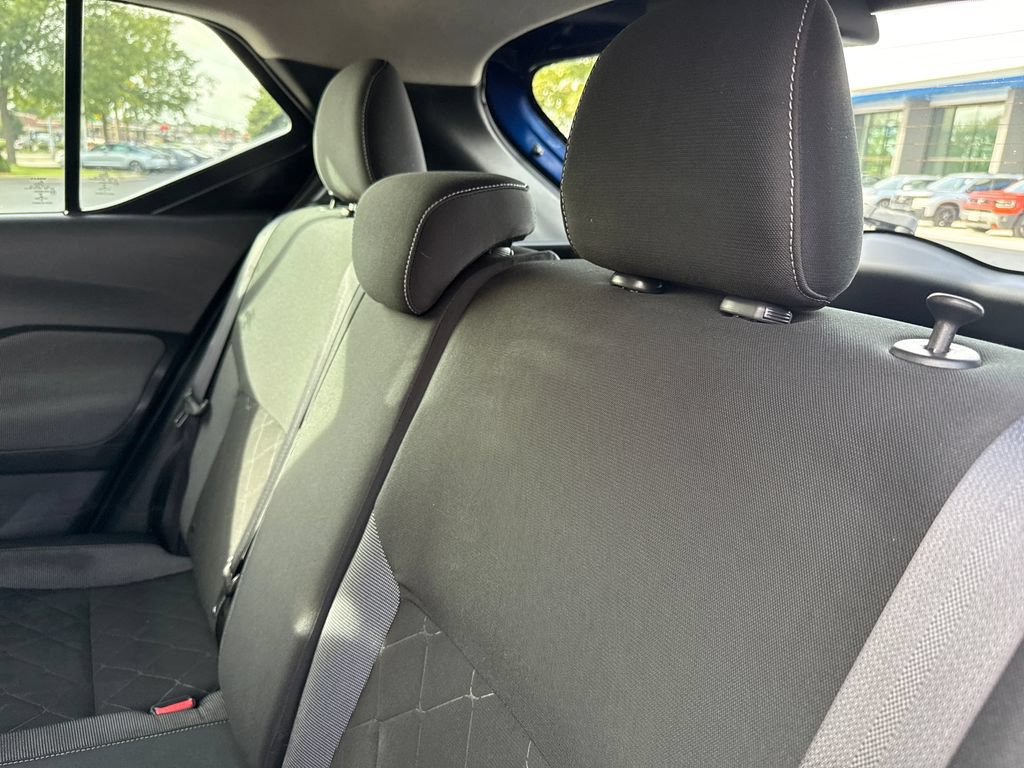 Used 2018 Nissan Kicks SV FWD image 18