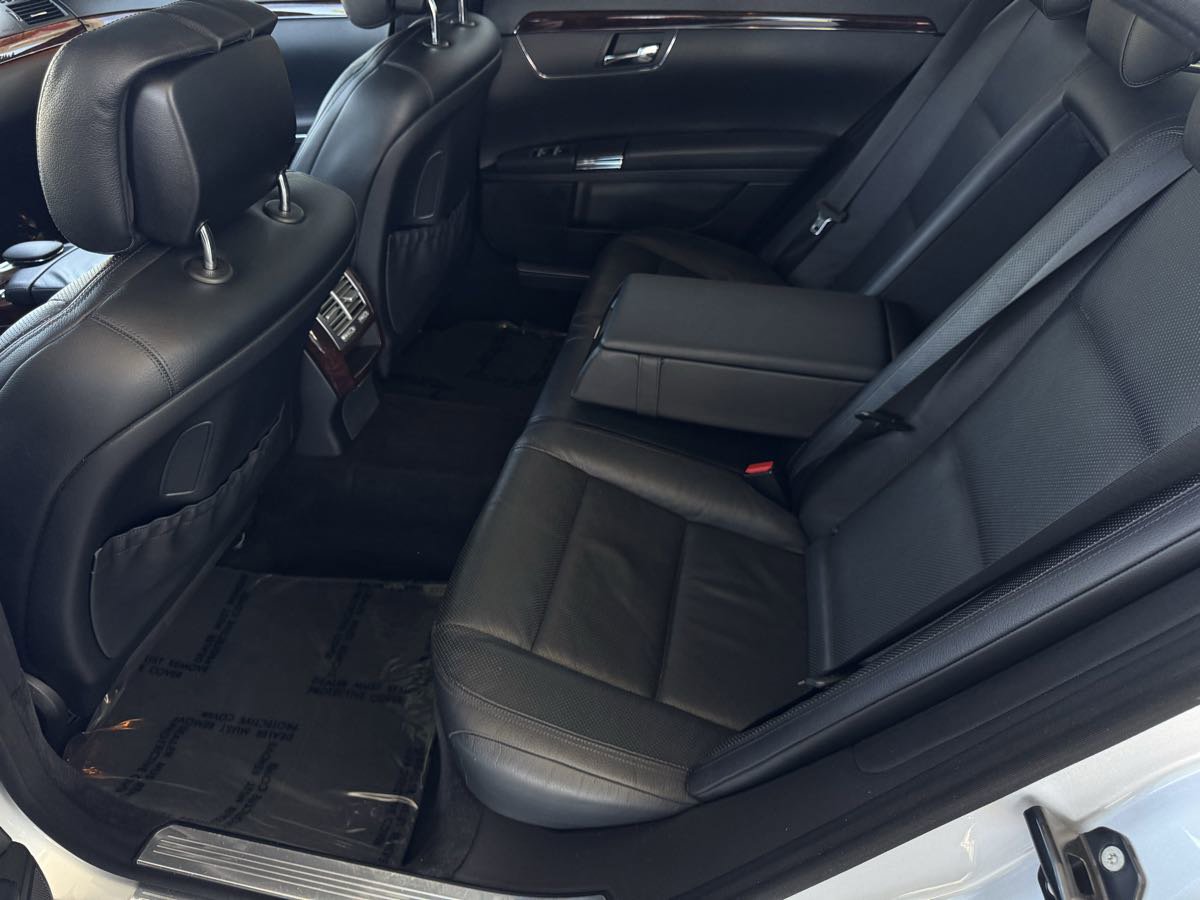 Used 2013 Mercedes-Benz S 550 Sedan image 19