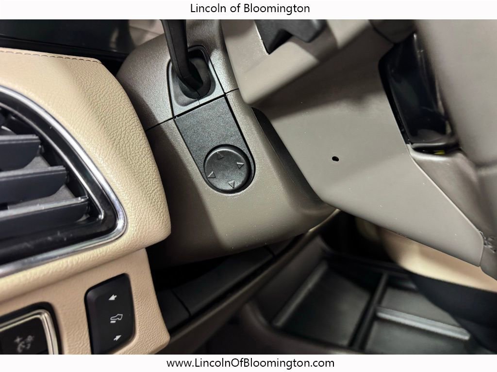 Used 2024 Lincoln Navigator Reserve AWD/4WD image 34