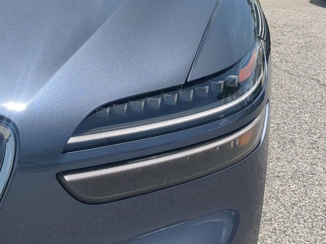 Used 2026 Genesis GV70 2.5T image 9