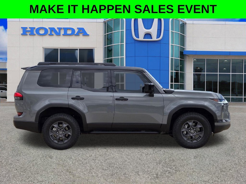 Used 2024 Lexus GX 550 AWD/4WD image 2
