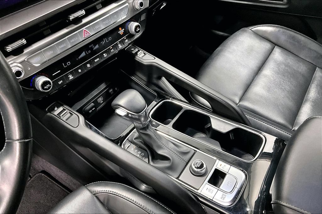 Used 2025 Kia Telluride S FWD image 17