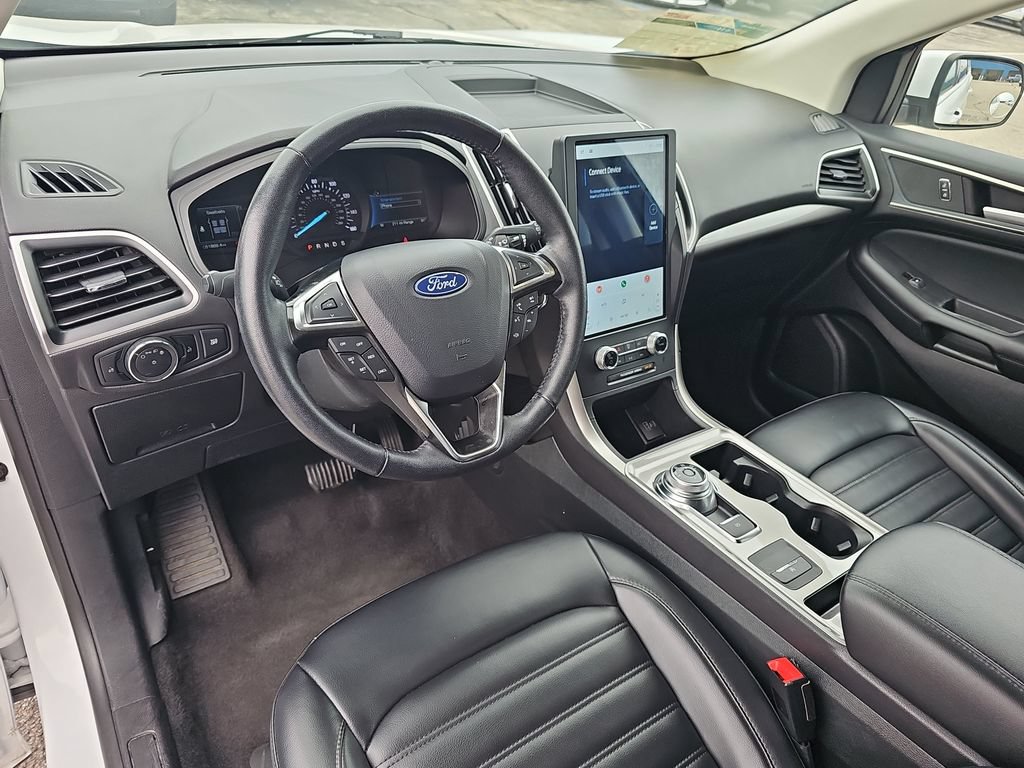 Used 2024 Ford Edge SEL AWD/4WD image 15
