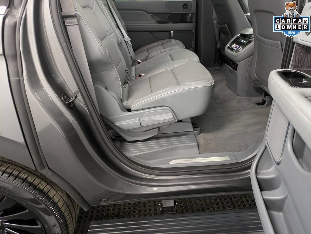 Used 2018 Lincoln Navigator L Reserve w/ Technology Package AWD/4WD image 26