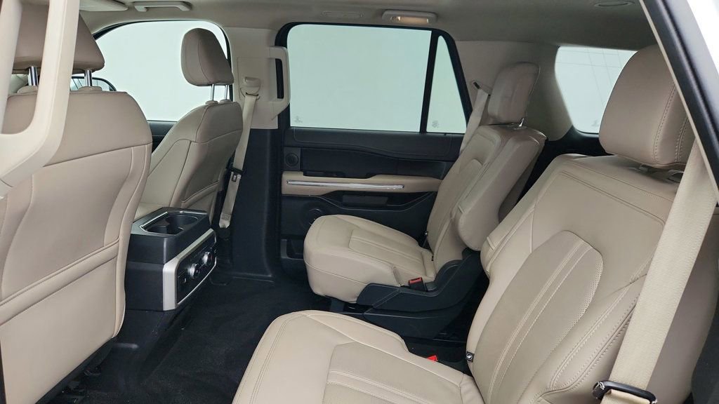 Used 2023 Ford Expedition Limited image 22