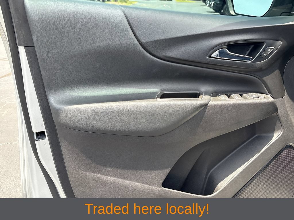 Used 2021 Chevrolet Equinox LT FWD image 3