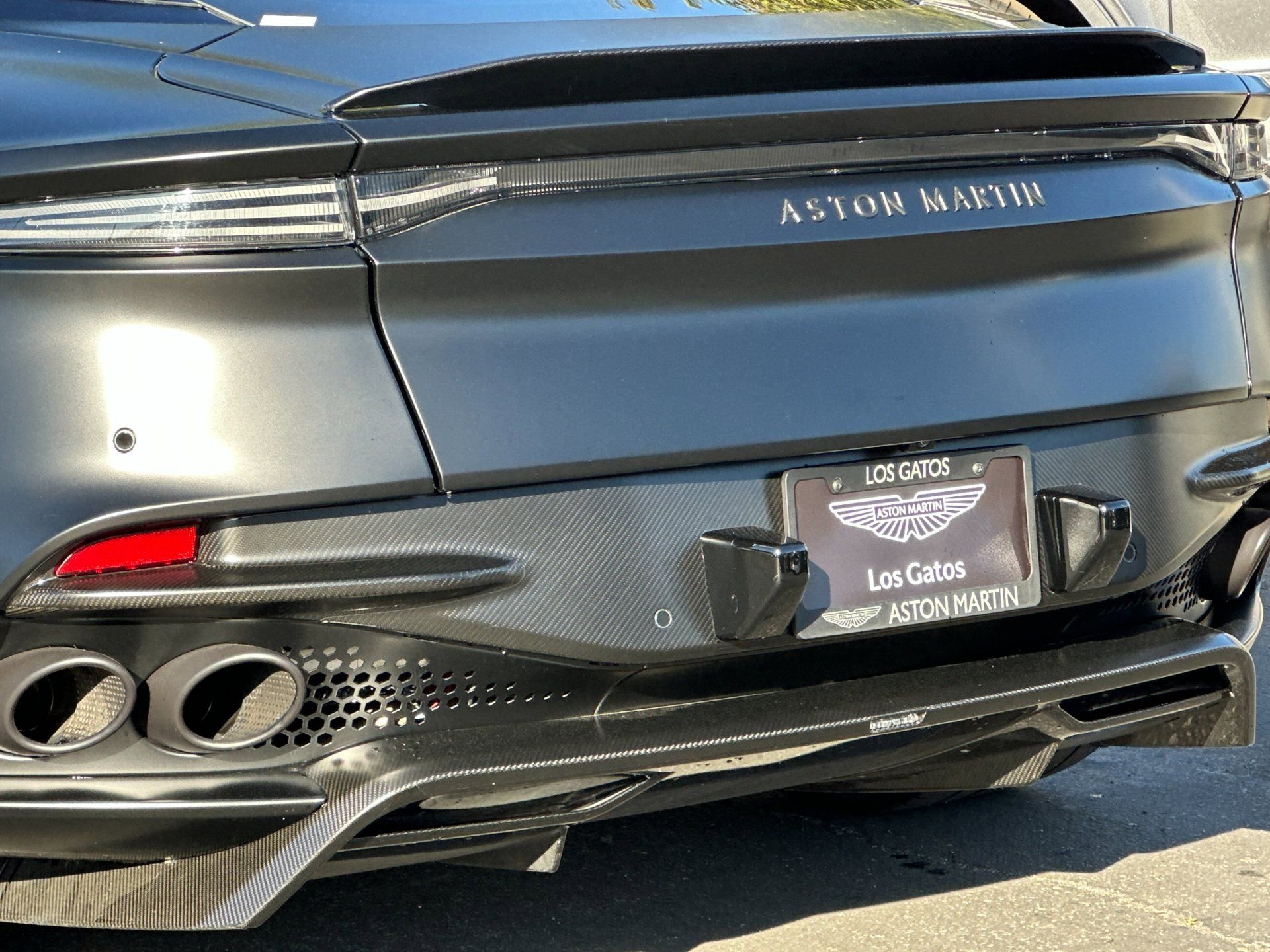 Used 2019 Aston Martin DBS Superleggera image 8