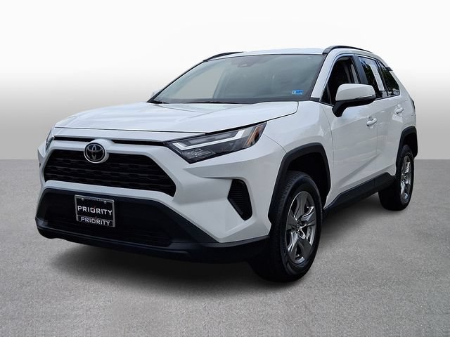 Used 2024 Toyota RAV4 XLE AWD/4WD video 1