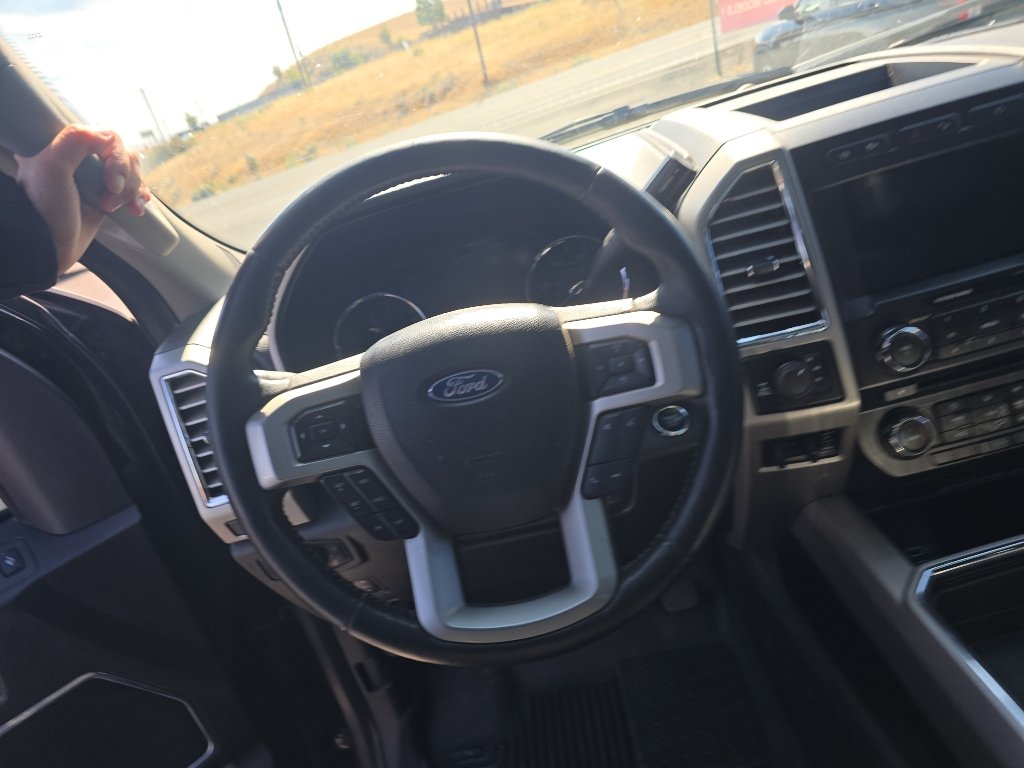Used 2017 Ford F250 Lariat w/ Lariat Ultimate Package AWD/4WD image 9