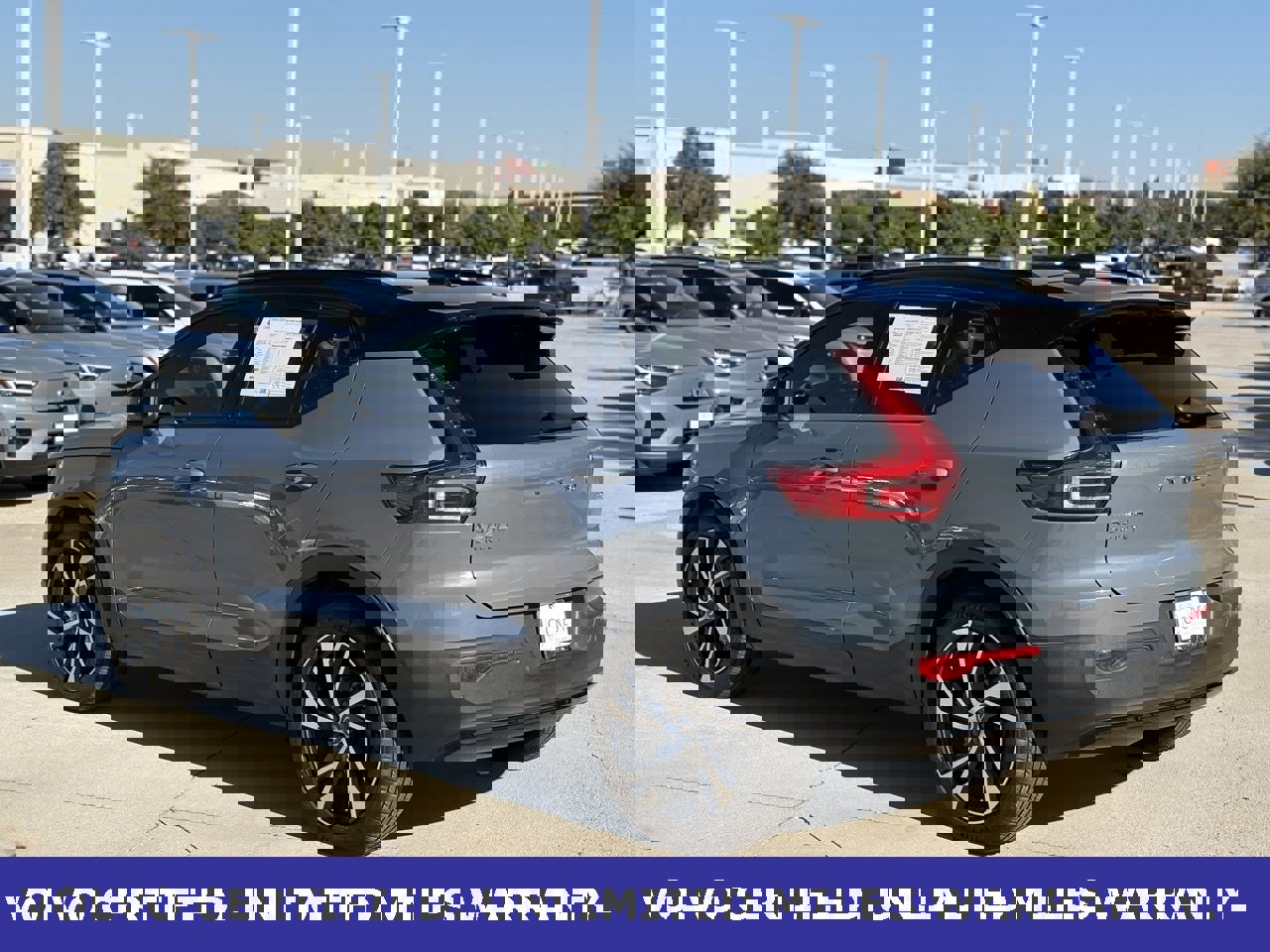 Certified 2022 Volvo XC40 T5 R-Design w/ Advanced Package image 6