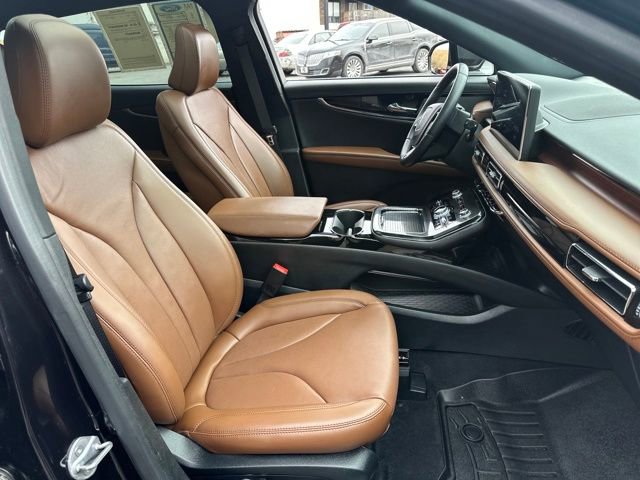 Used 2022 Lincoln Nautilus Reserve image 13