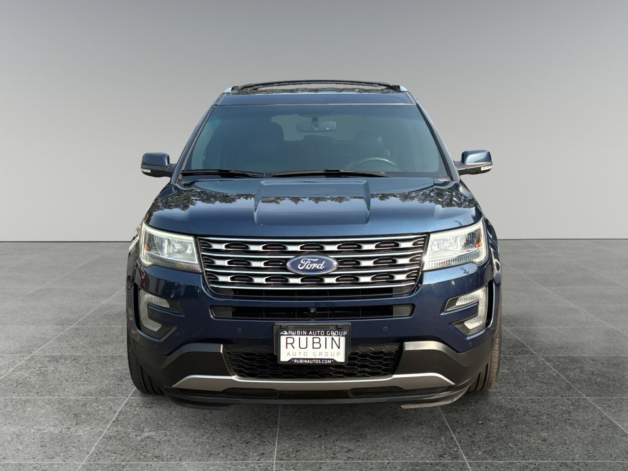 Used 2017 Ford Explorer Limited image 8