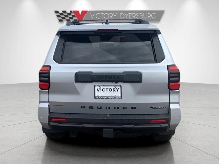Used 2025 Toyota 4Runner 4WD image 7