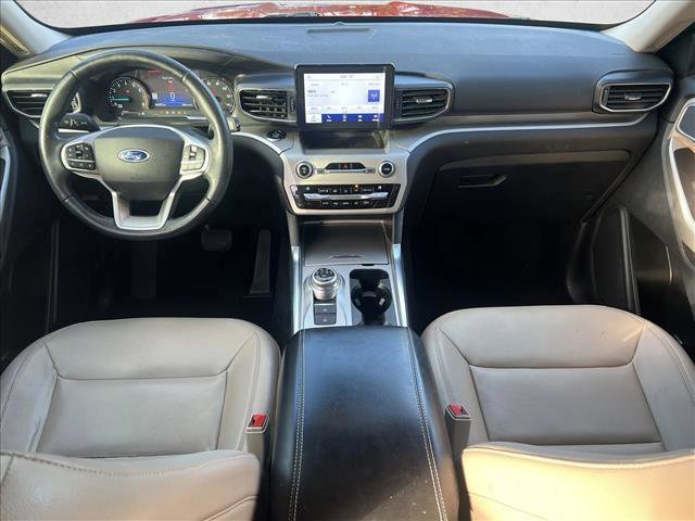Used 2021 Ford Explorer XLT w/ Equipment Group 202A image 18