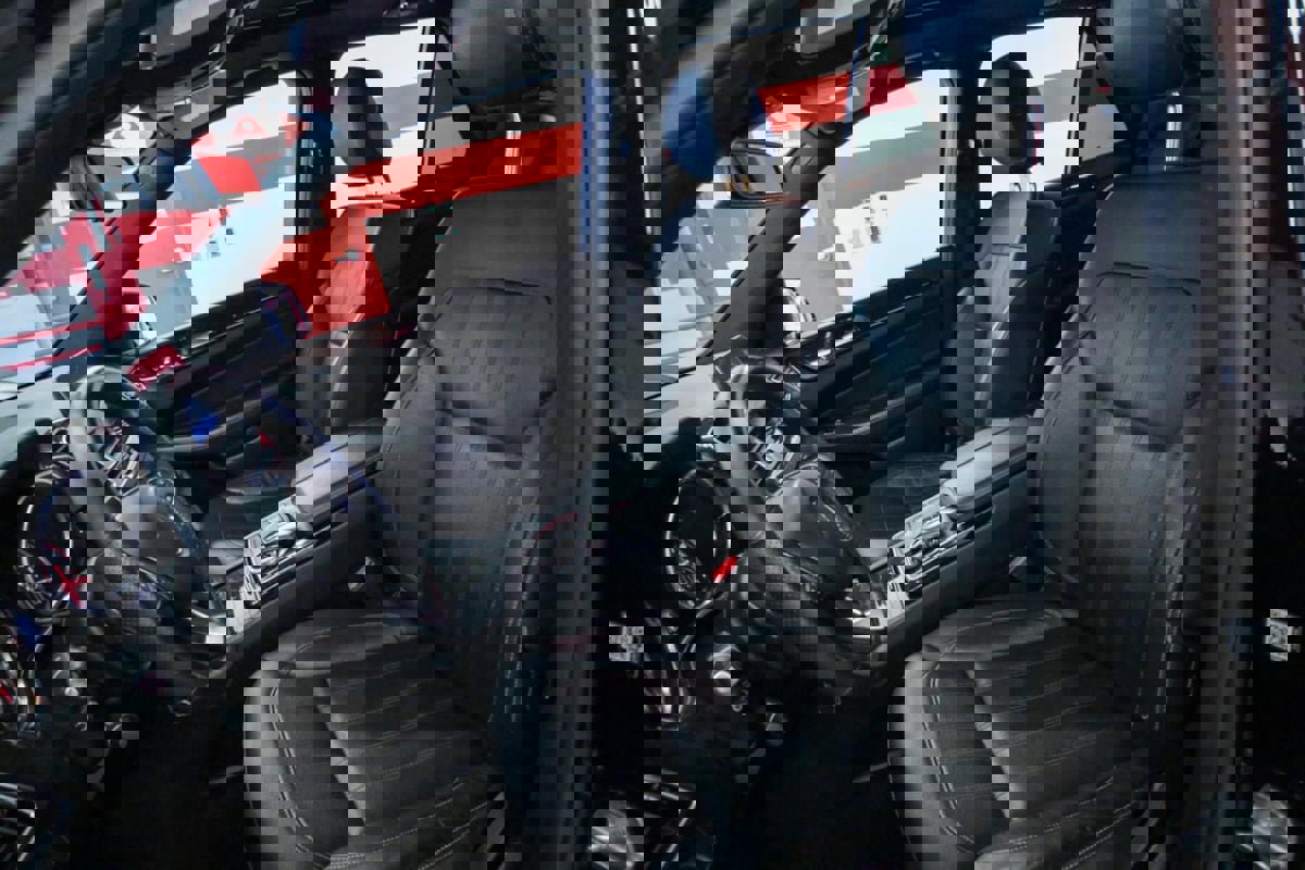 Used 2018 Mercedes-Benz GLE 350 4MATIC SUV w/ Premium 1 Package image 10