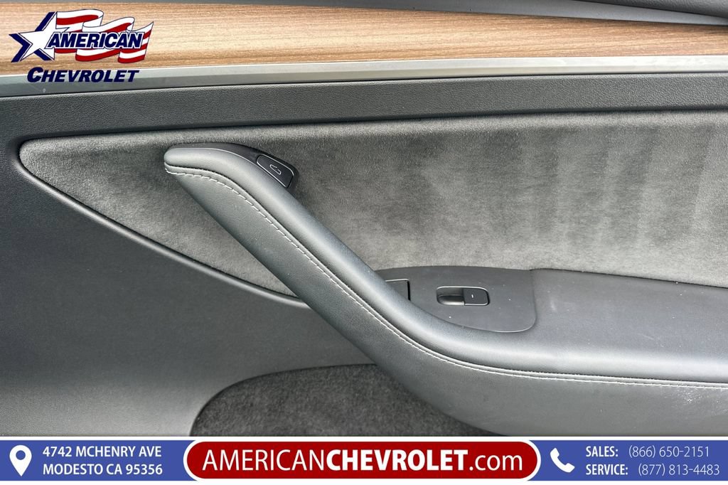 Used 2025 Tesla Model Y Long Range RWD image 23